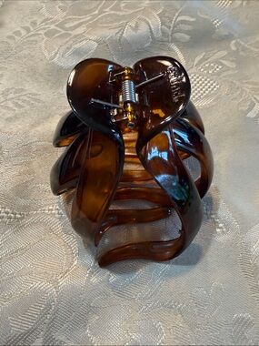Tortoiseshell Brown Hair Claw Clip
